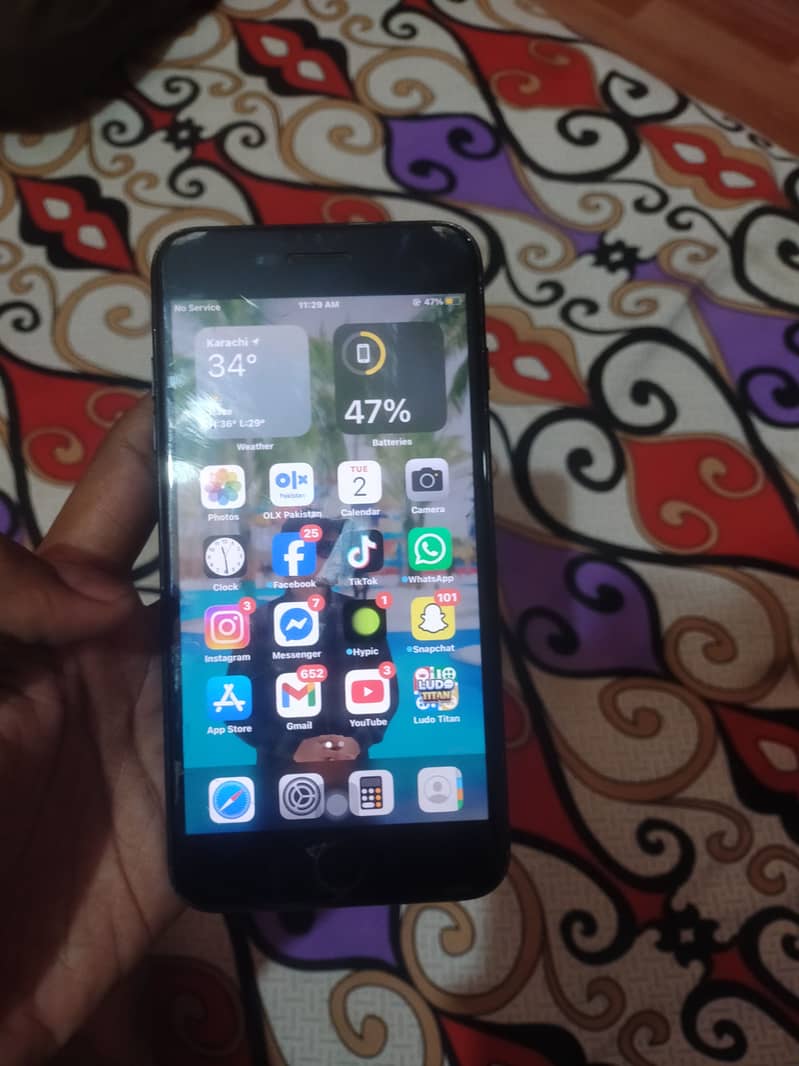 Apple iPhone 7 Plus 0