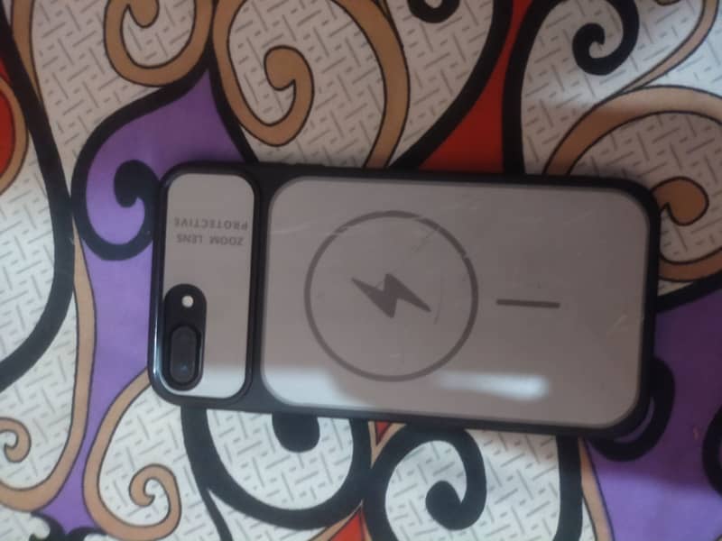 Apple iPhone 7 Plus 1