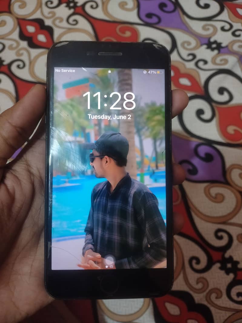Apple iPhone 7 Plus 2