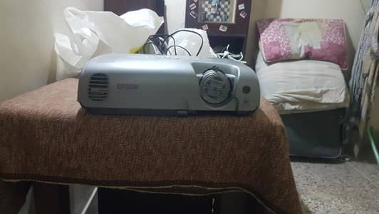 epson projector for sale urgent