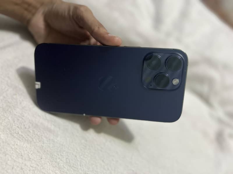 iPhone 14 Pro max 4
