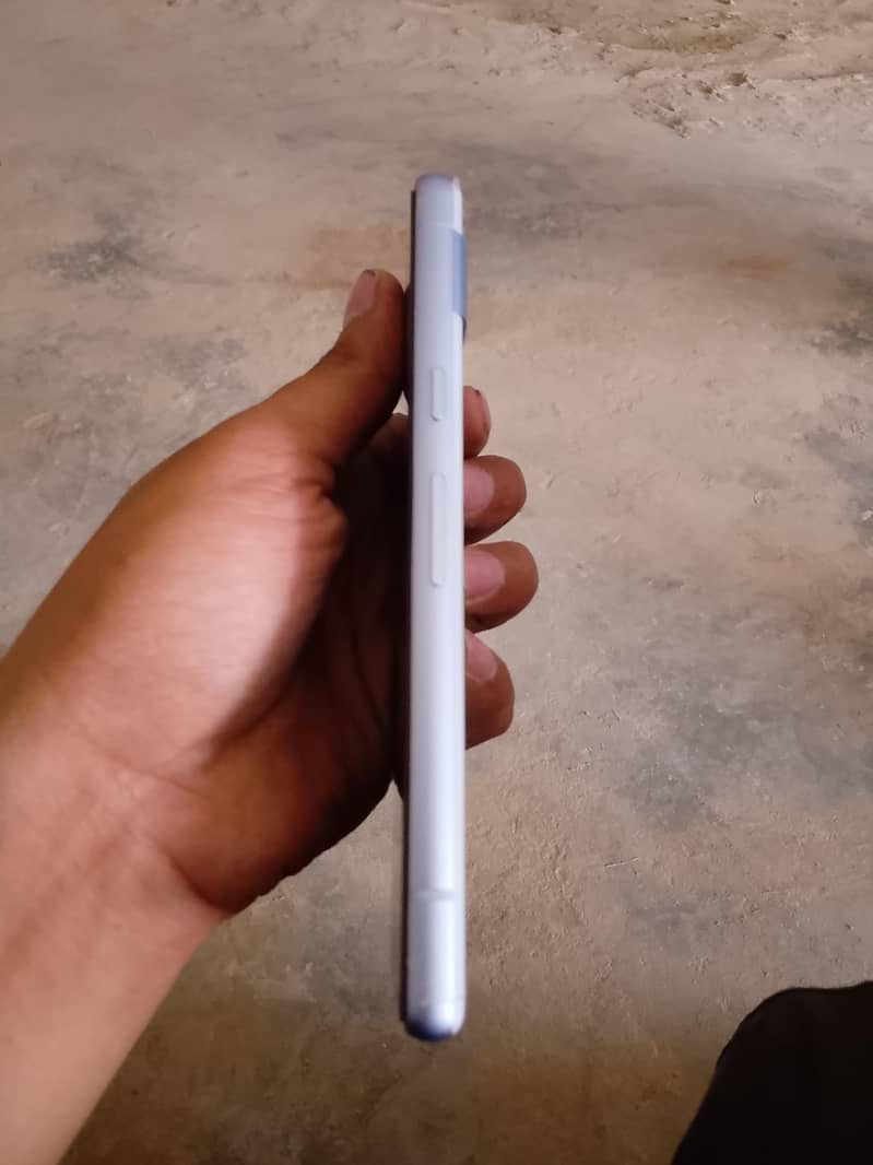 Google Pixel 7a 5