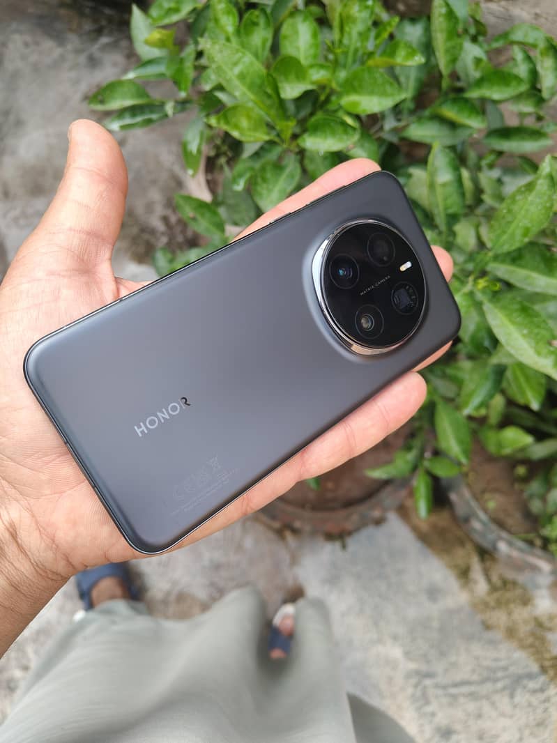Honor Magic7 Pro 5