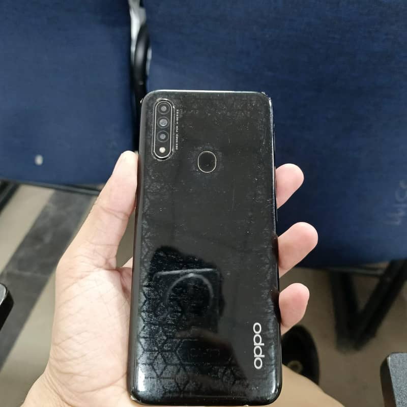 OPPO A31 1