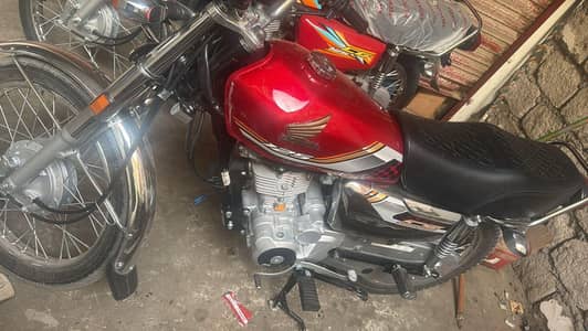 Honda CG 125 2025 Model Self Start 26 Wala sticker