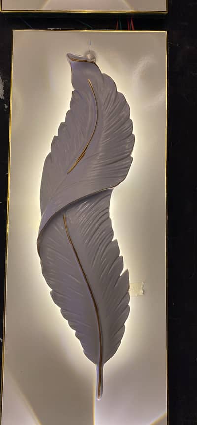 White leaf Wall light