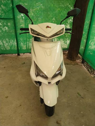 MJ  Petrol Scooty