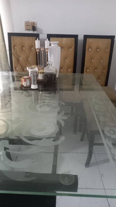 8 dining chairs with dining table