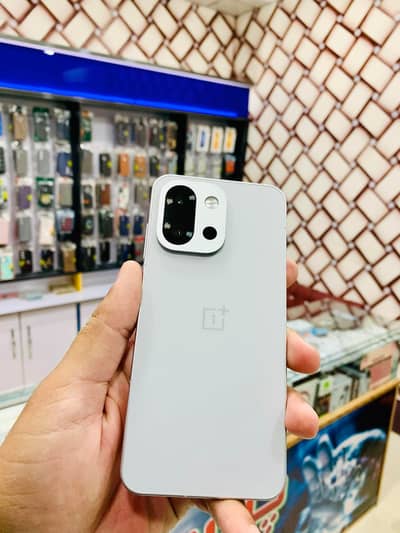 One Plus 13t