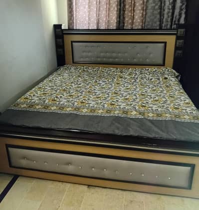 3pc furniture for sell double bed dressing almira
