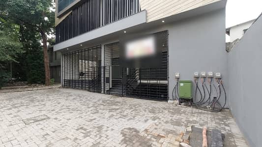 I-9 MARKAZ SEPARATE BRAND NEW BUILDING 15000 SQUARE FEET WITH LIFT REAL PICS ATTACHED