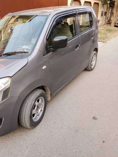 Suzuki Wagon R 2015
