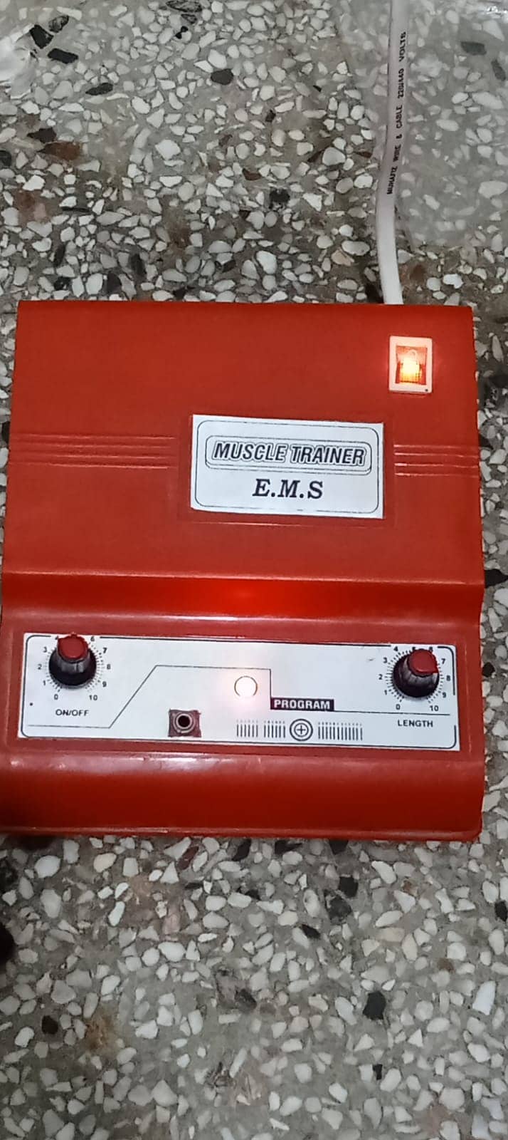 Muscle trainering machine 2