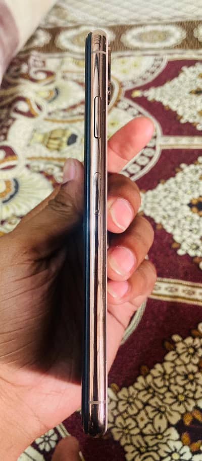 I Phone Xs Max (PTA Approved) 64gb