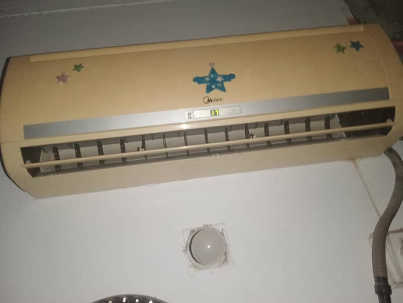 Midea AC 1