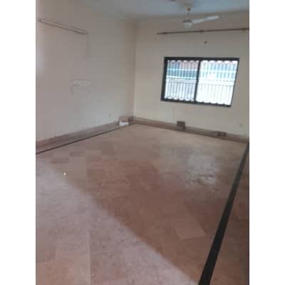 In P W D 10 Marla Upper And Second Floor 5 Bedroom Rent Demand 70000