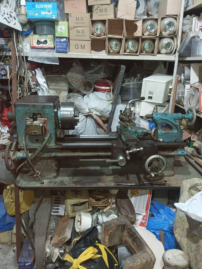 Lathe machine 0