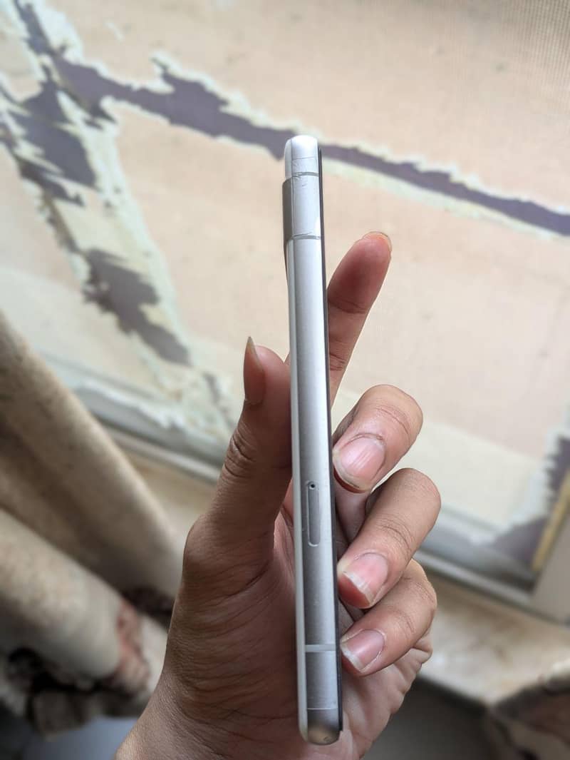 Google Pixel 7a 1