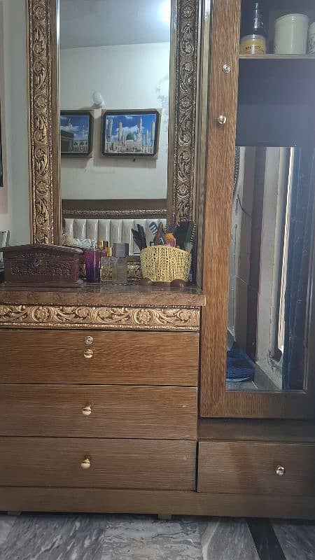 dressing table 2