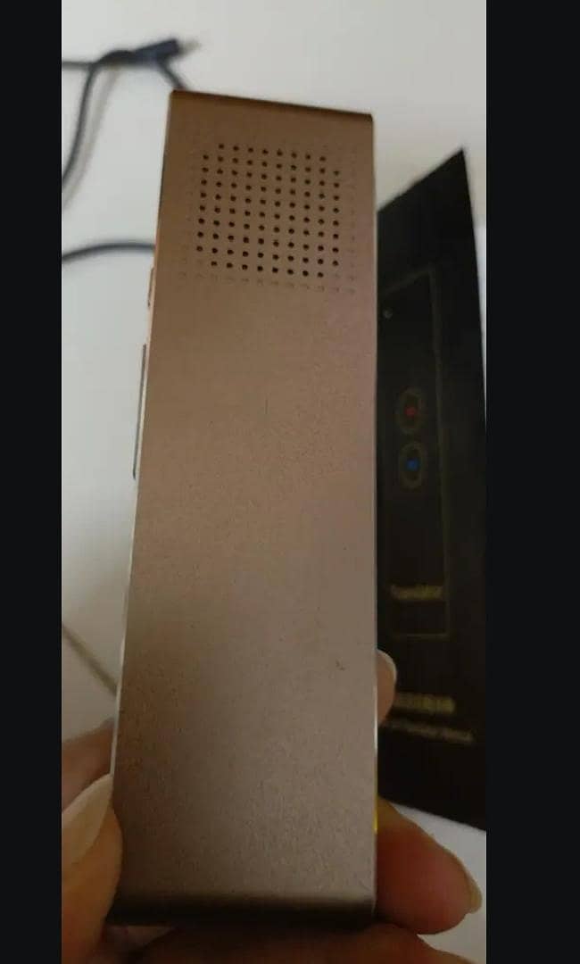 language translator device 3