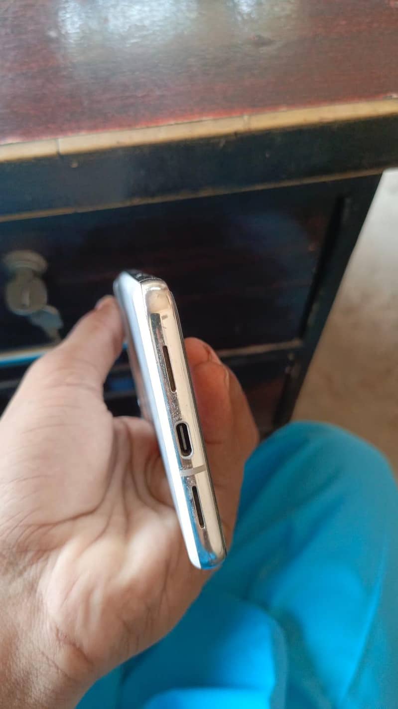 Google Pixel 8 Pro 3