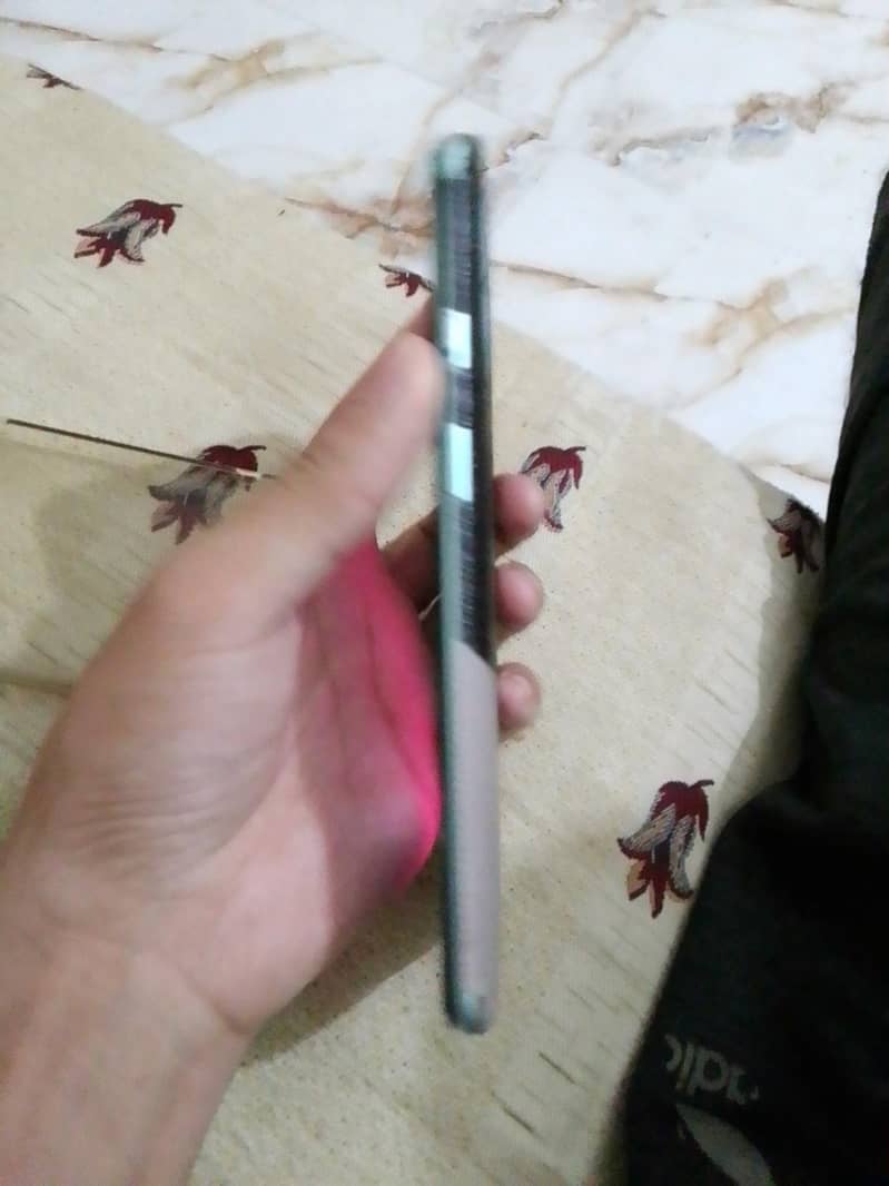 One Plus 8T 4