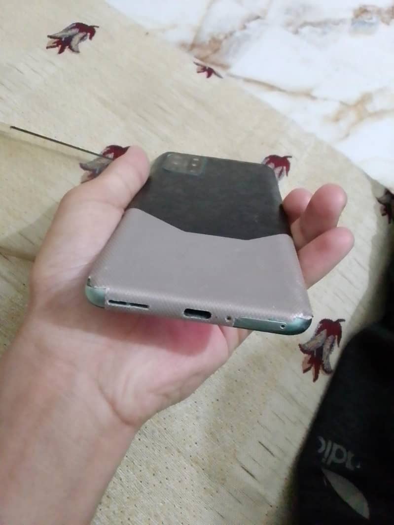 One Plus 8T 6