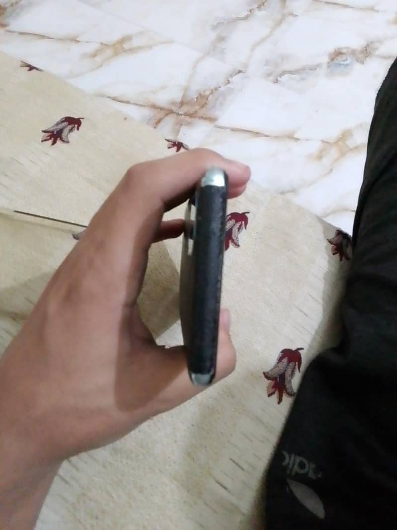 One Plus 8T 7
