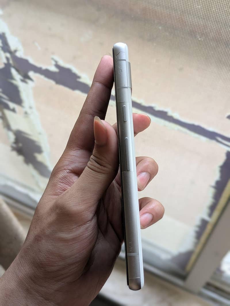 Google Pixel 7a 3
