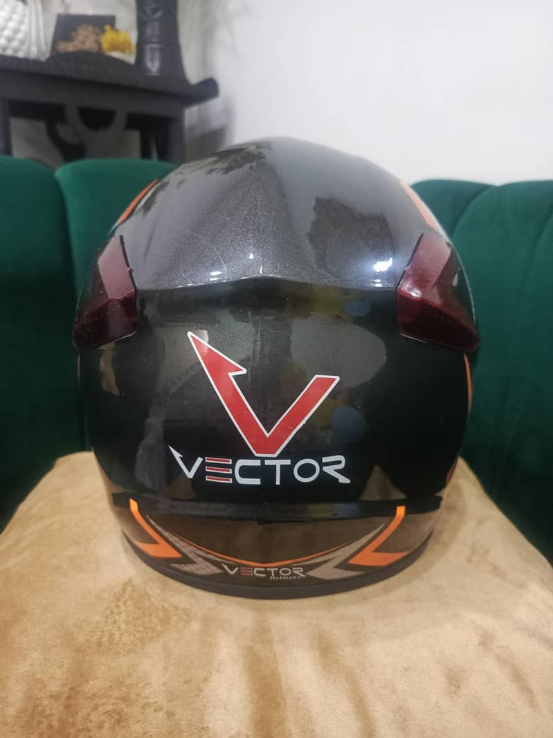 Vector Helmet (Full Face) 5