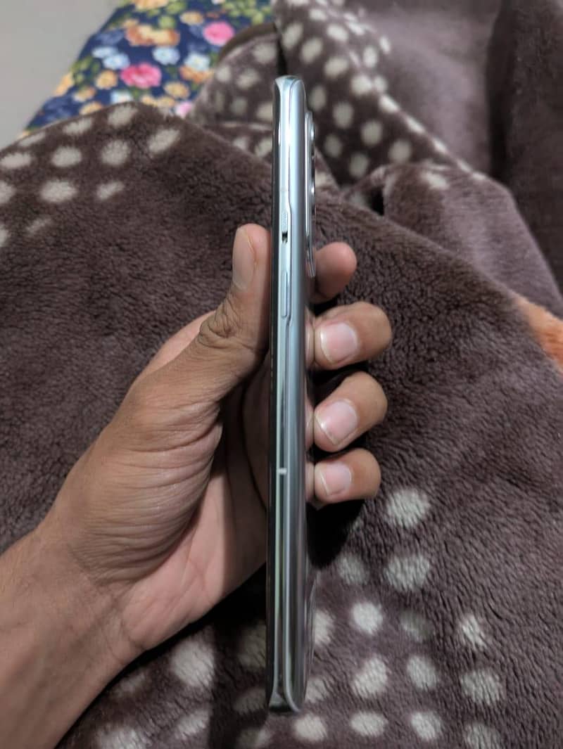 One Plus 9 Pro 3