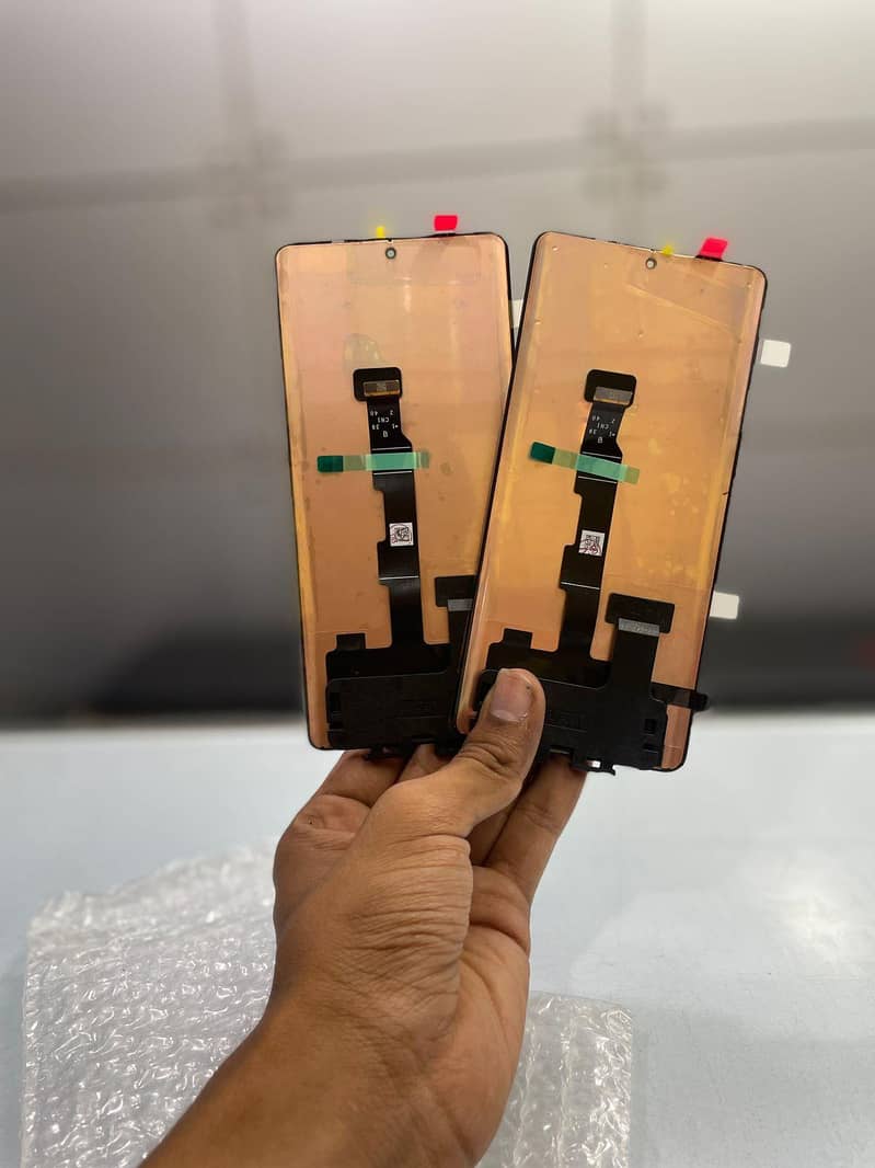 Google Pixel 6 Pro OLED and org panel 11