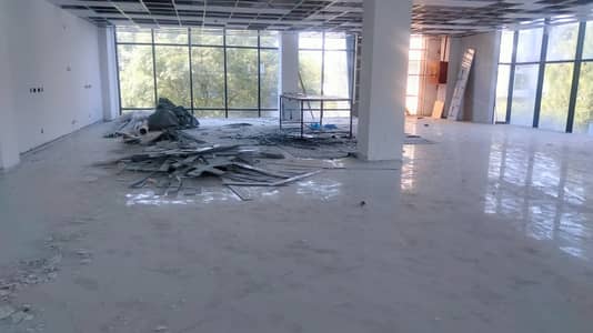 Building Sized 4500 Square Feet Is Available For Rent In G-8