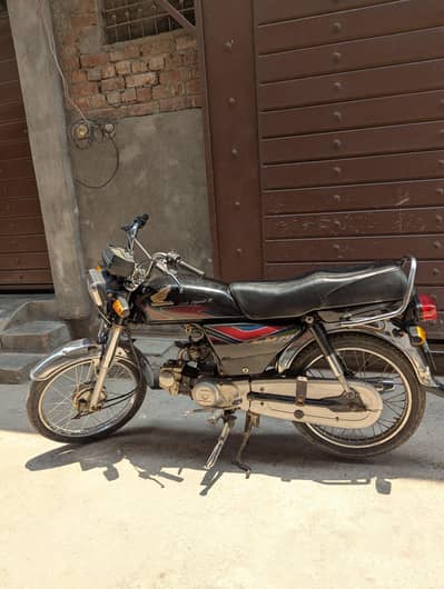 Honda cd70, 2017registration model 18 Wala ha