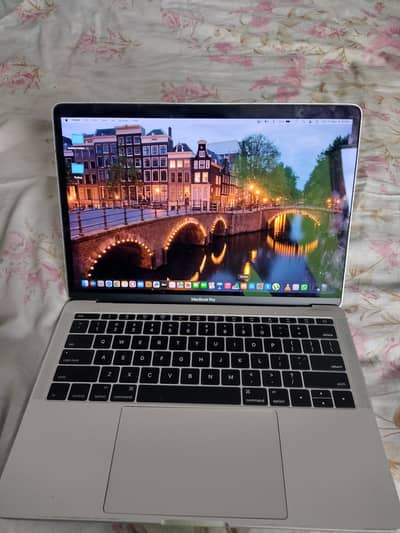 MacBook Pro 14.1