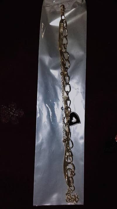 artificial jewellery