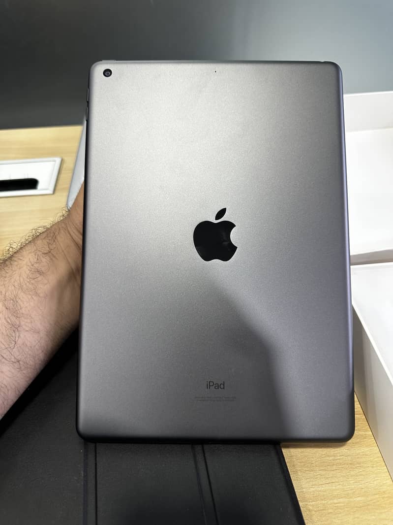 Apple iPad 9th Gen 0
