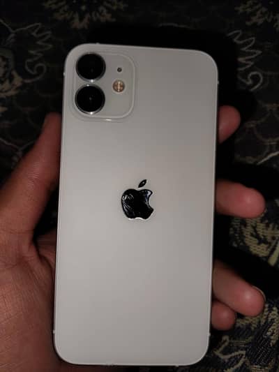 Apple iPhone 12