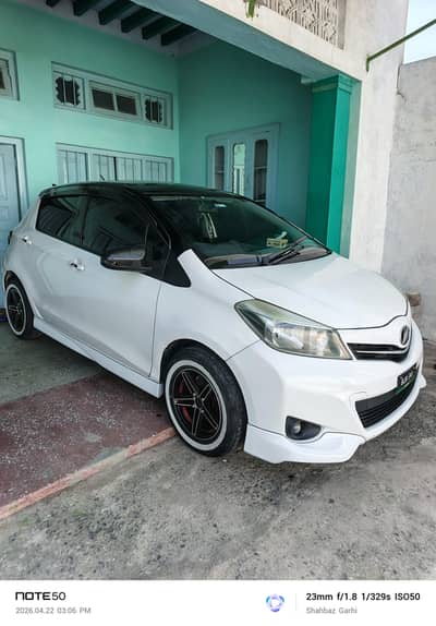 Toyota Vitz 2013