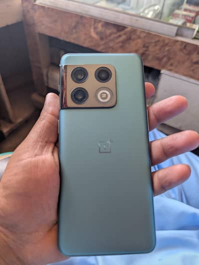 One Plus 10 Pro