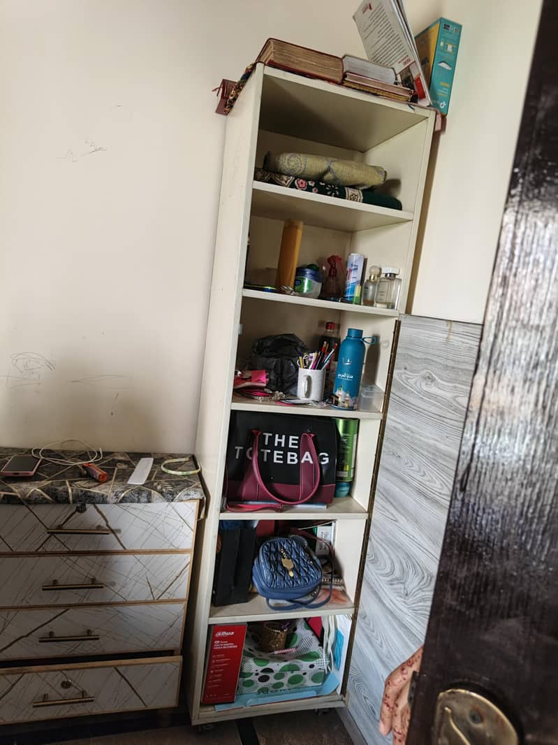 cupboard 0