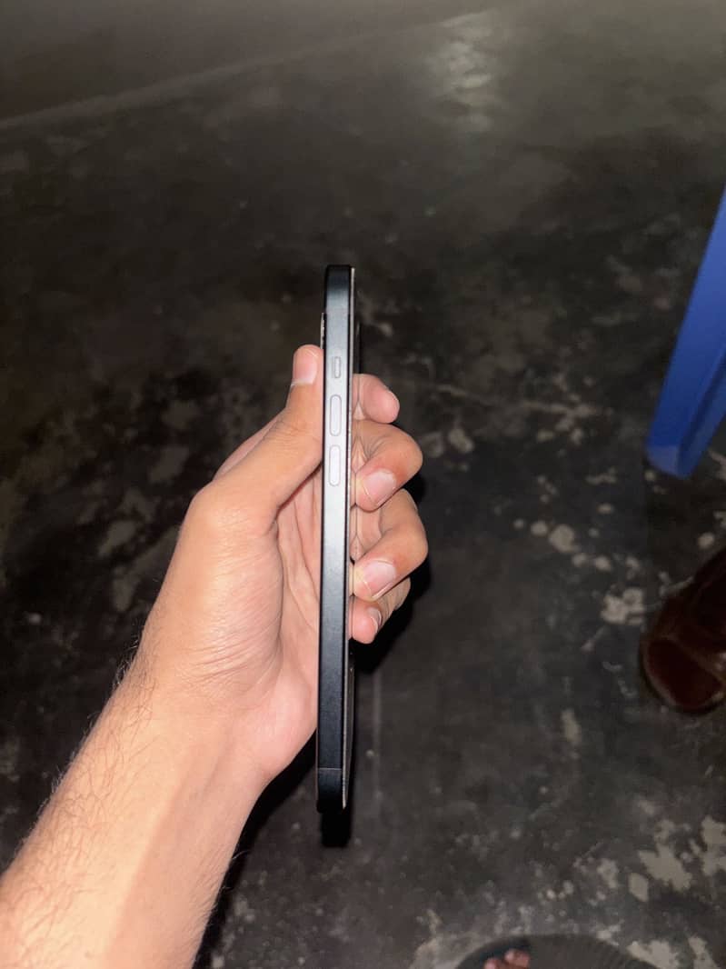 Apple iPhone 15 plus 1