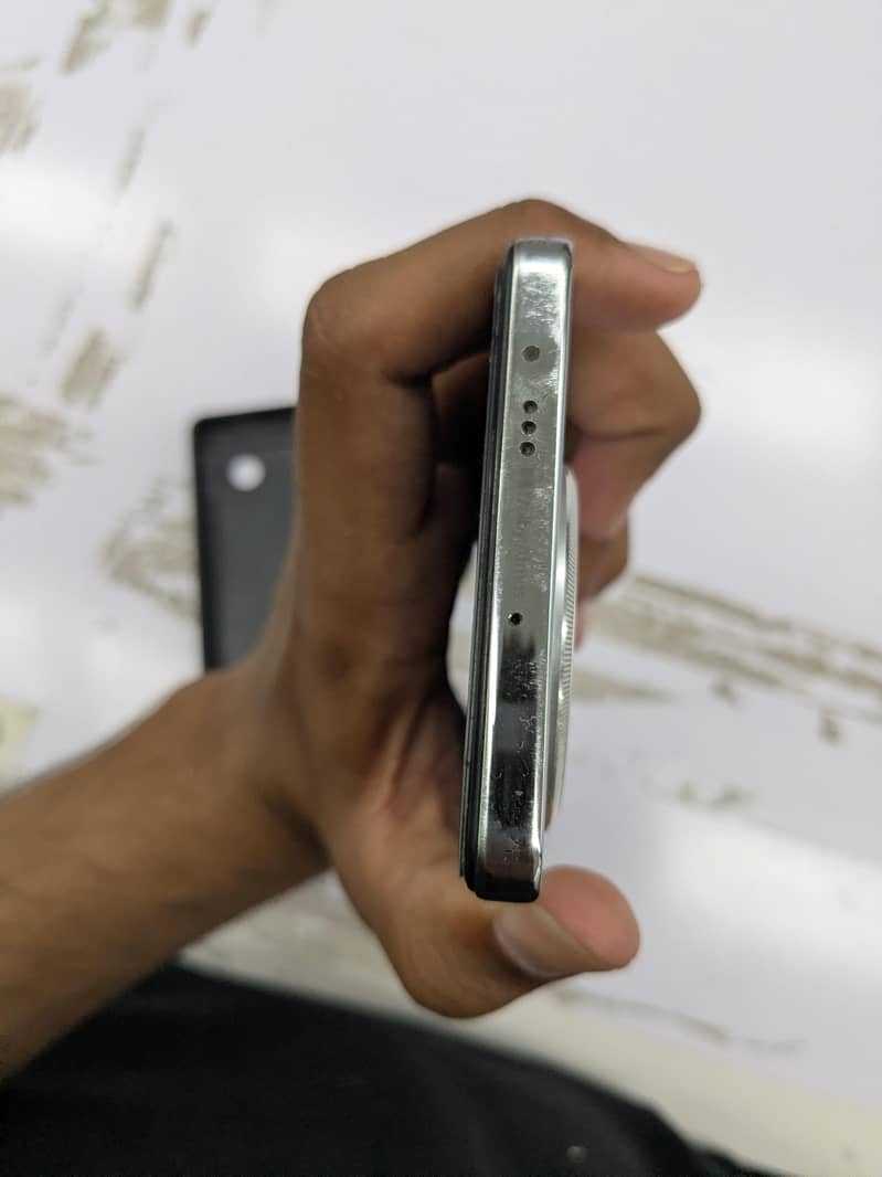 Tecno CAMON 30 1