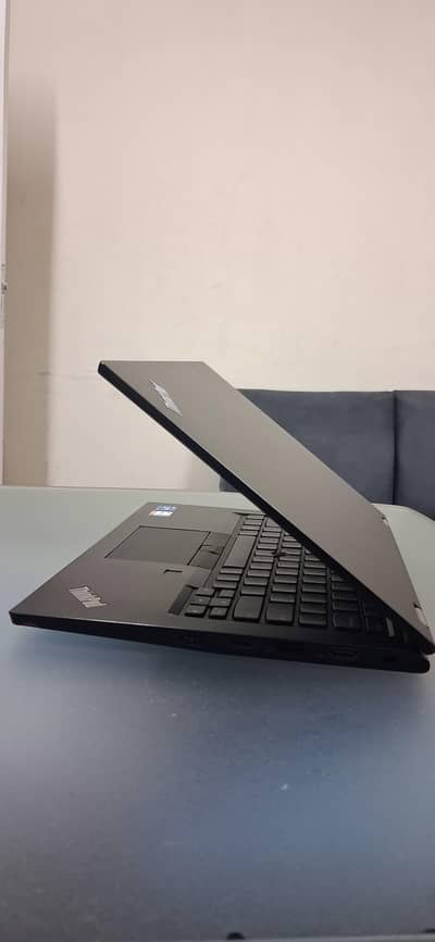 Lenovo ThinkPad Yoga X13 2-in-1 Touch | Core i5 11th Gen | 16GB |