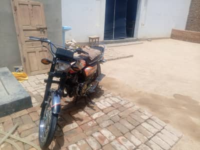 Honda CG 125 . . . New condition. . . Contact number. . . 03084324875