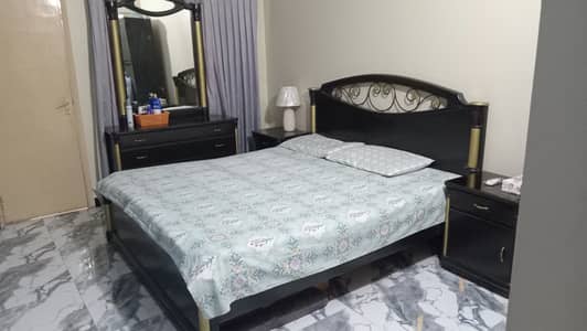 Use bed set available in good condition with dressing and side tables