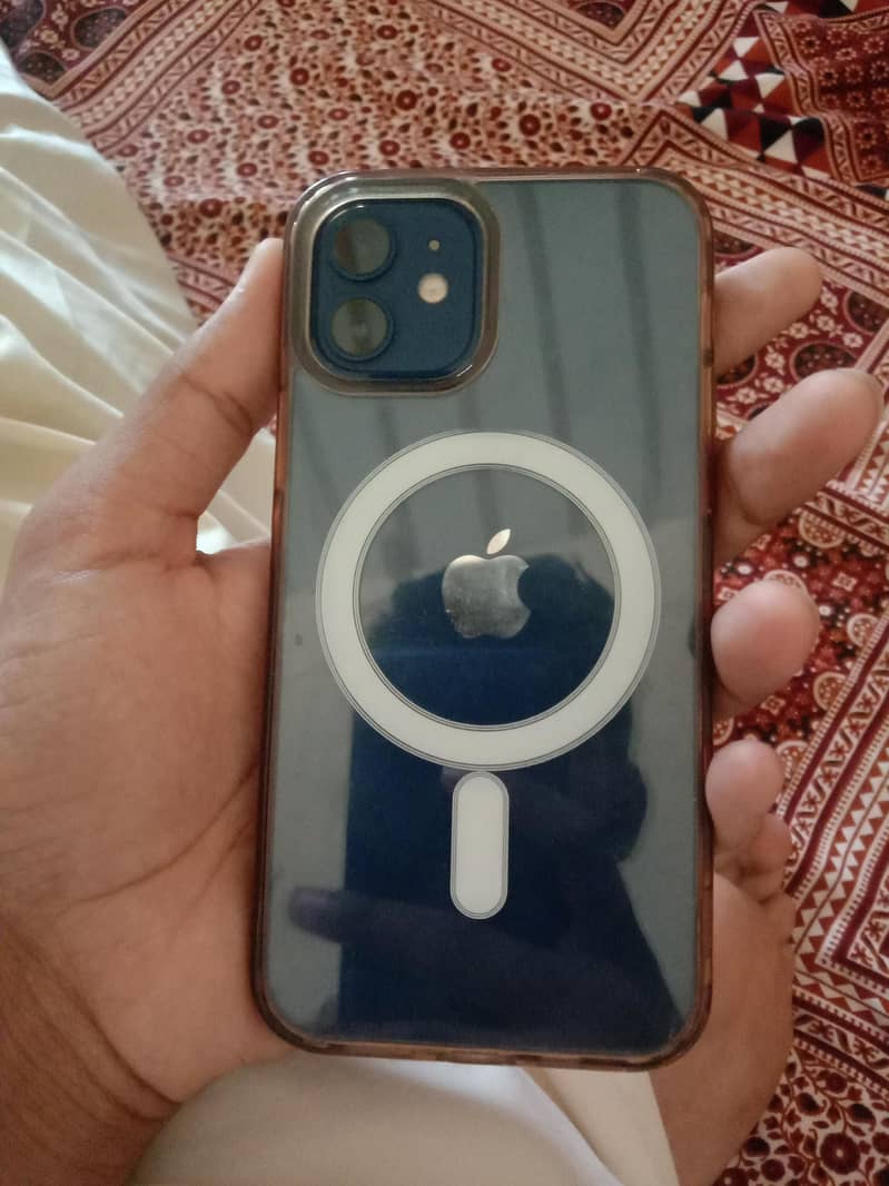 Apple iPhone 12 1
