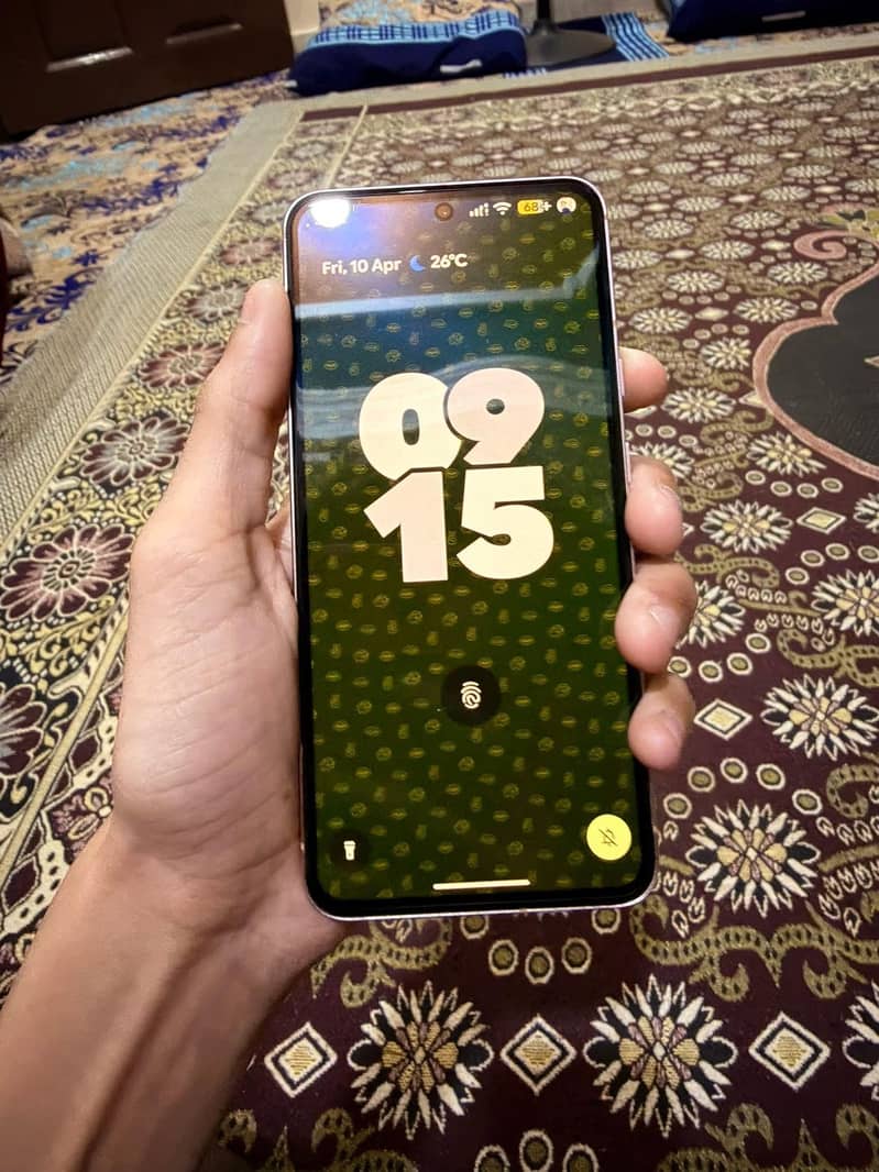 Google Pixel 8 1