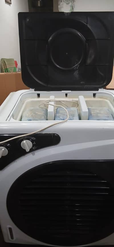 new air cooler just 15 days used.