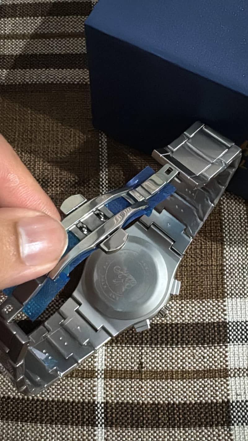 watch 1